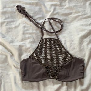 Acacia original crochet detail Teahupo’o too